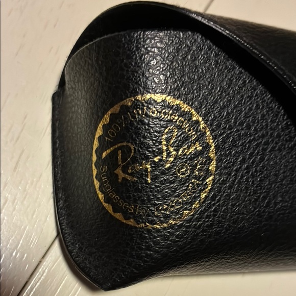 Ray-Ban Classic Black Eyewear Case - Picture 5 of 7